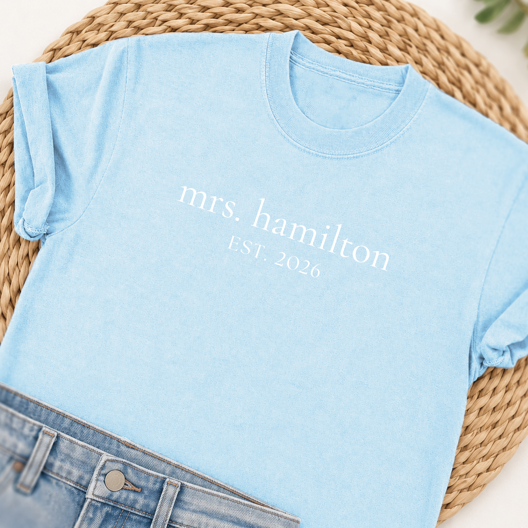 Bride-to-Be T-Shirt Club Mrs Hamilton Script Design Light Blue – Rubi and Lib