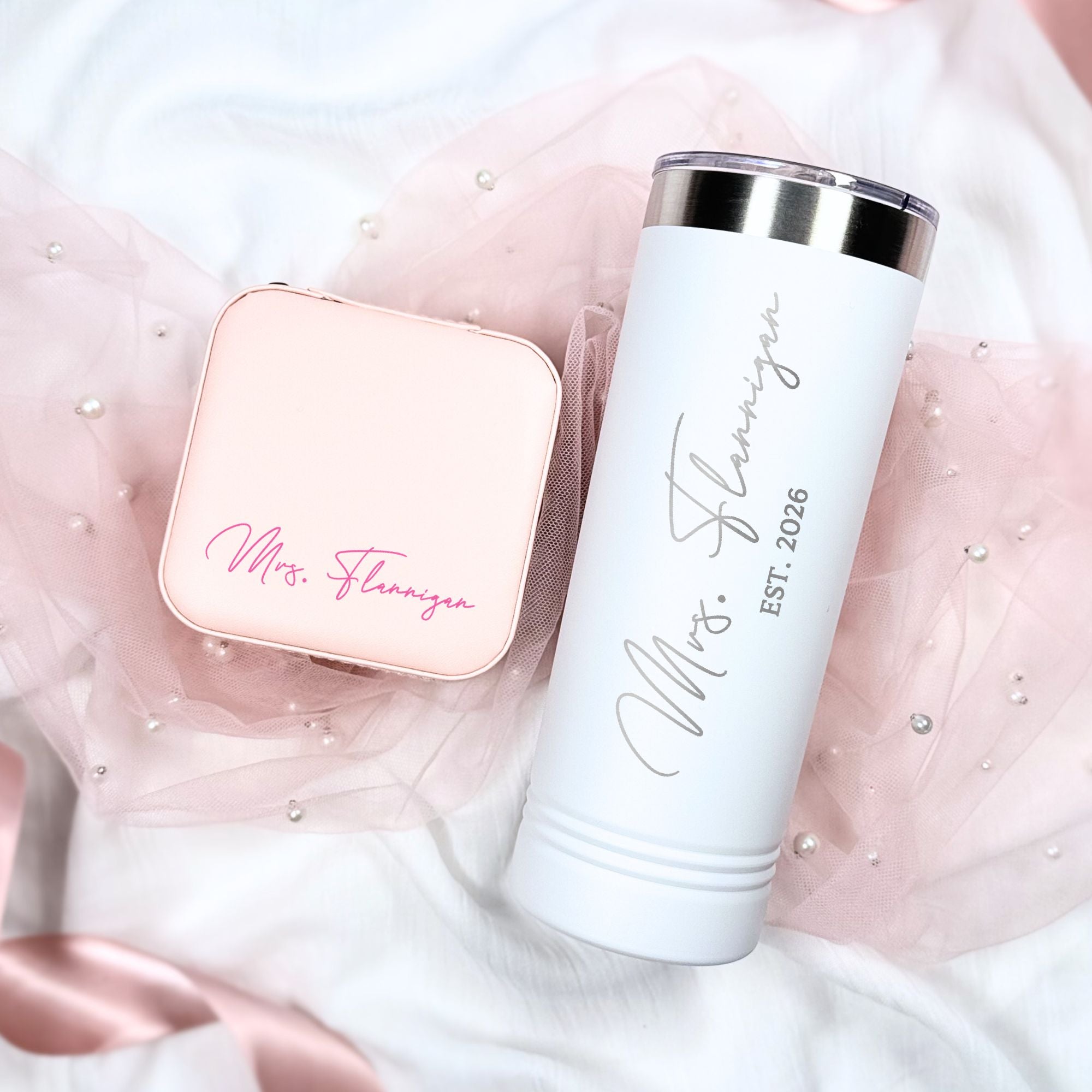 White skinny tumbler and blush jewelry case gift set with personalized script text and date design