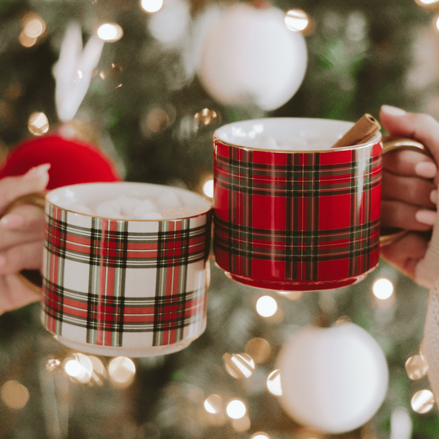 Red Plaid 14oz. Gold Handle Coffee Mug