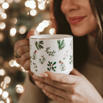 Holiday Greenery 14oz. Gold Handle Coffee Mug