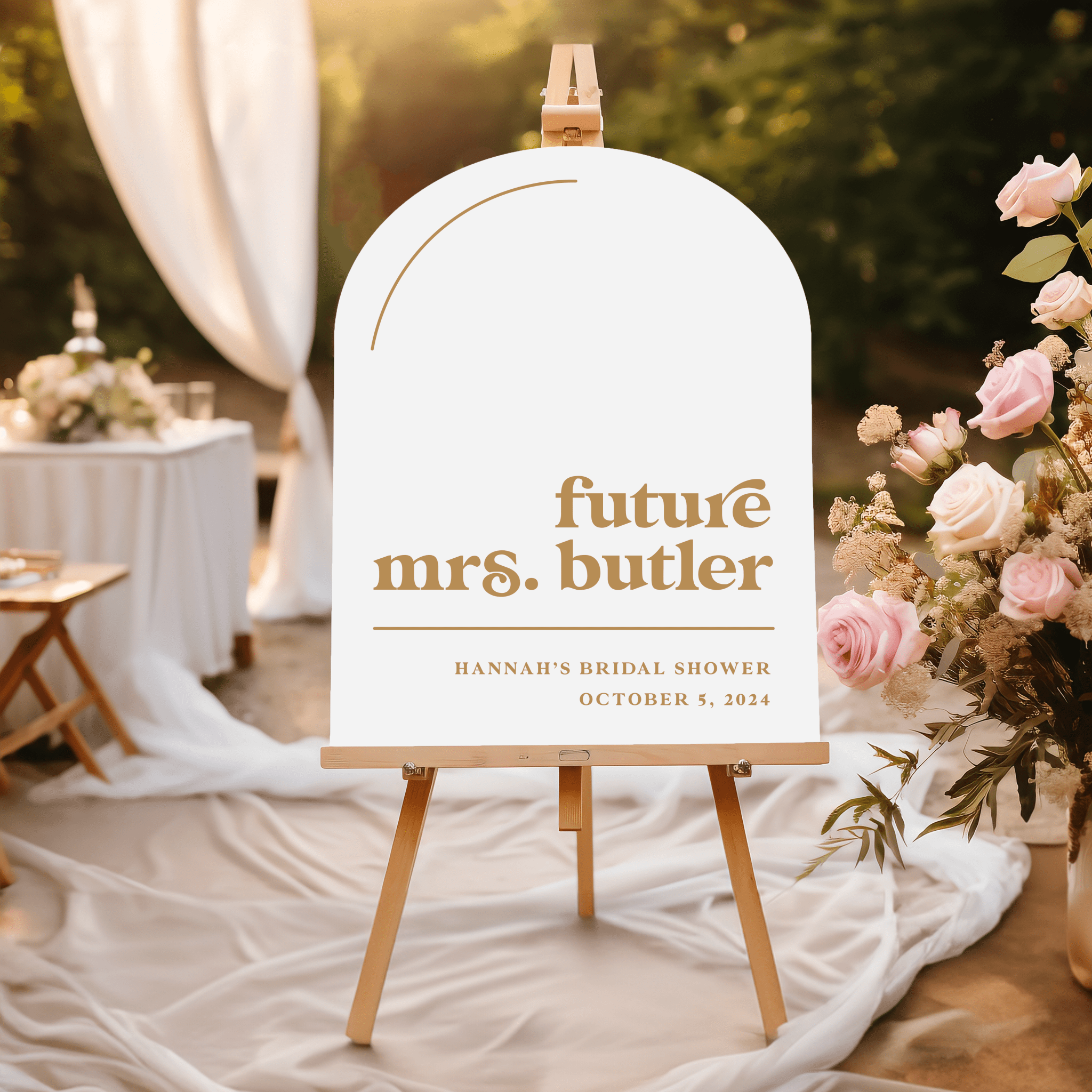 Future Mrs. Arched Acrylic Bridal Shower Sign - Welcome Sign